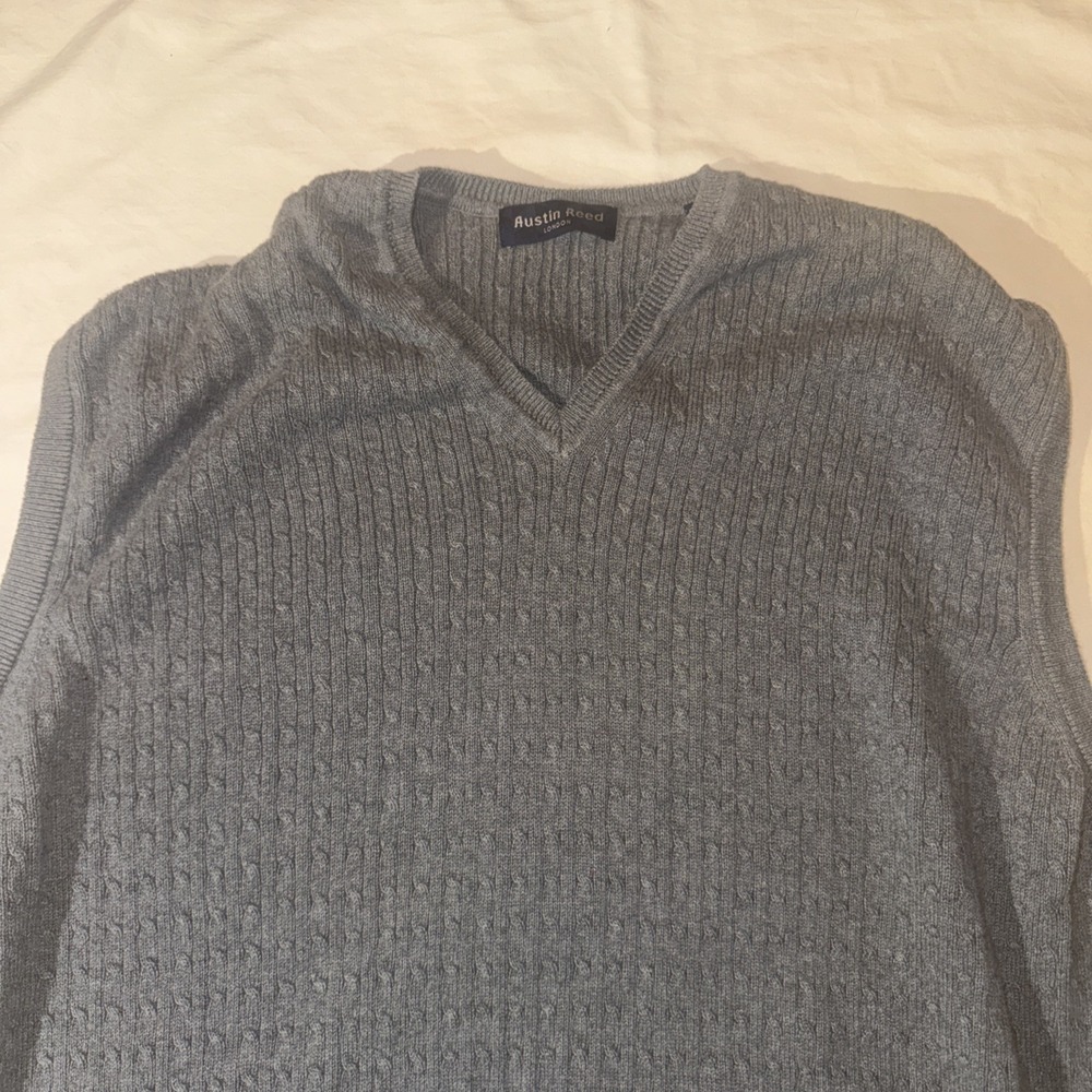 AUSTIN REED London Sweater Vest Mens XL‎ White Cable-Knit V-Neck